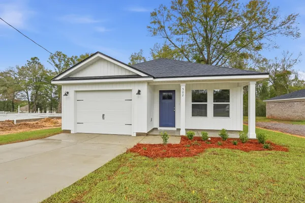 $249,050 | 502 North Avenue East, Crestview, FL 32536