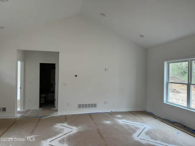 $499,900 | 8 Wynnefield Drive, Moreau, NY 12803