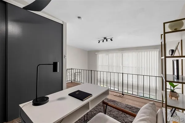 $155,900 | 1084 Mersey Bend Drive, Unit F, St. Louis, MO 63129