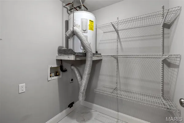 $155,900 | 1084 Mersey Bend Drive, Unit F, St. Louis, MO 63129