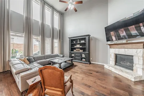 $530,000 | 1112 Mesa Crest Drive, Fort Worth, TX 76052