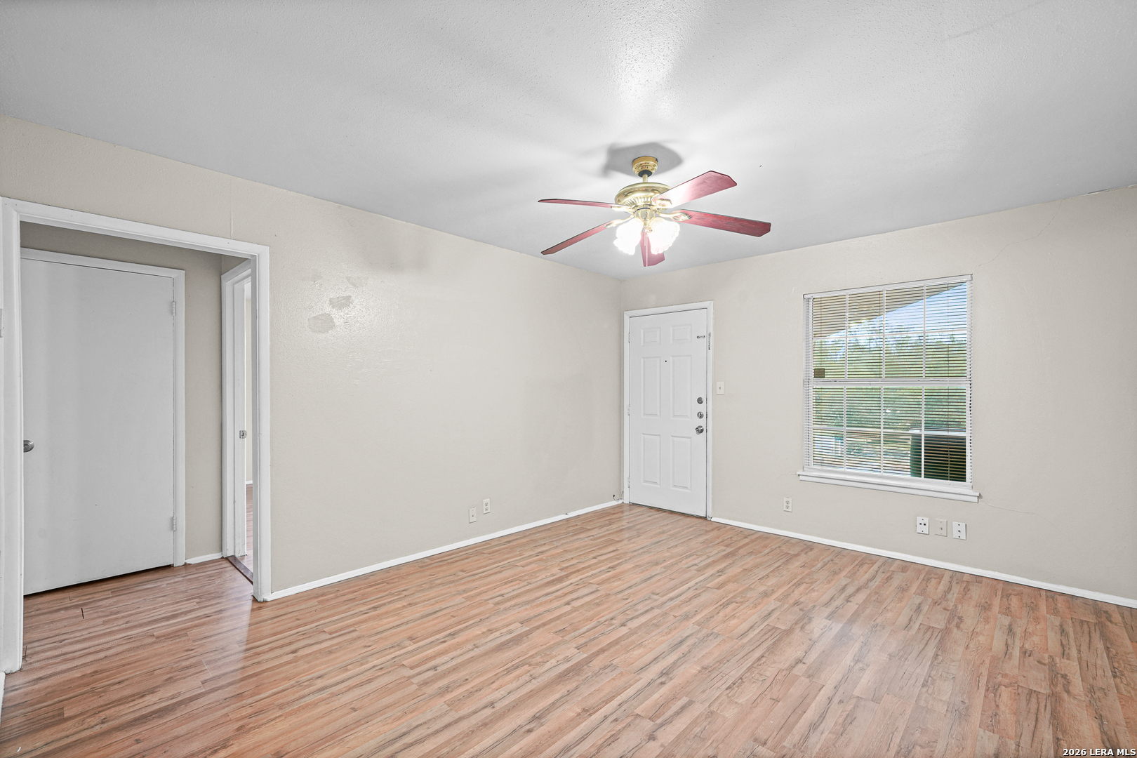306 North Seguin Road Converse, TX 78109 - Photo 3 of 18 Gallery Image 3