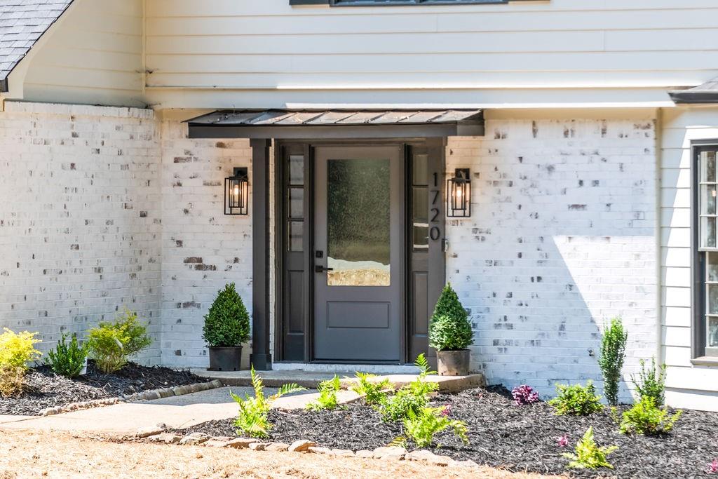 1720 Ridgefield Drive Roswell, GA 30075 - Photo 4 of 58 Gallery Image 4