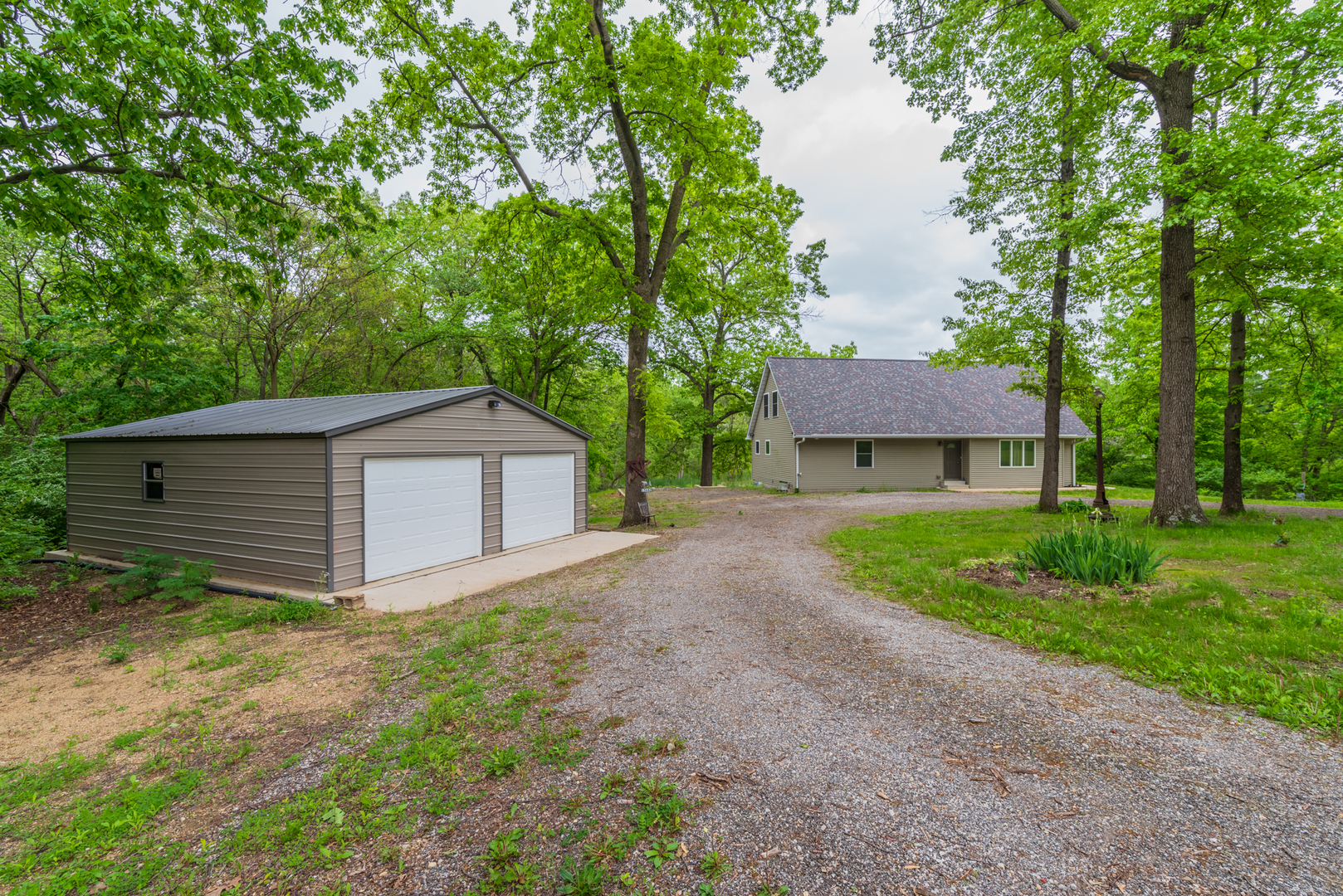 15682 King Road Danvers, IL 61732 - Photo 31 of 31