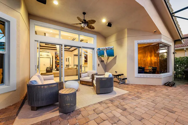 $2,195,000 | 279 Carina Drive, Jupiter, FL 33478