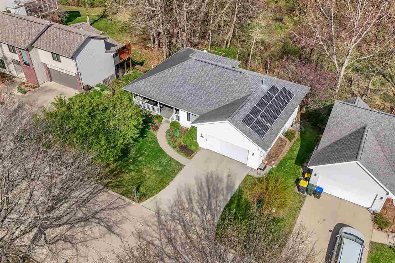 1926 Meadow Ridge Lane Iowa City, IA 52245 - Photo 31 of 44 Gallery Image 31