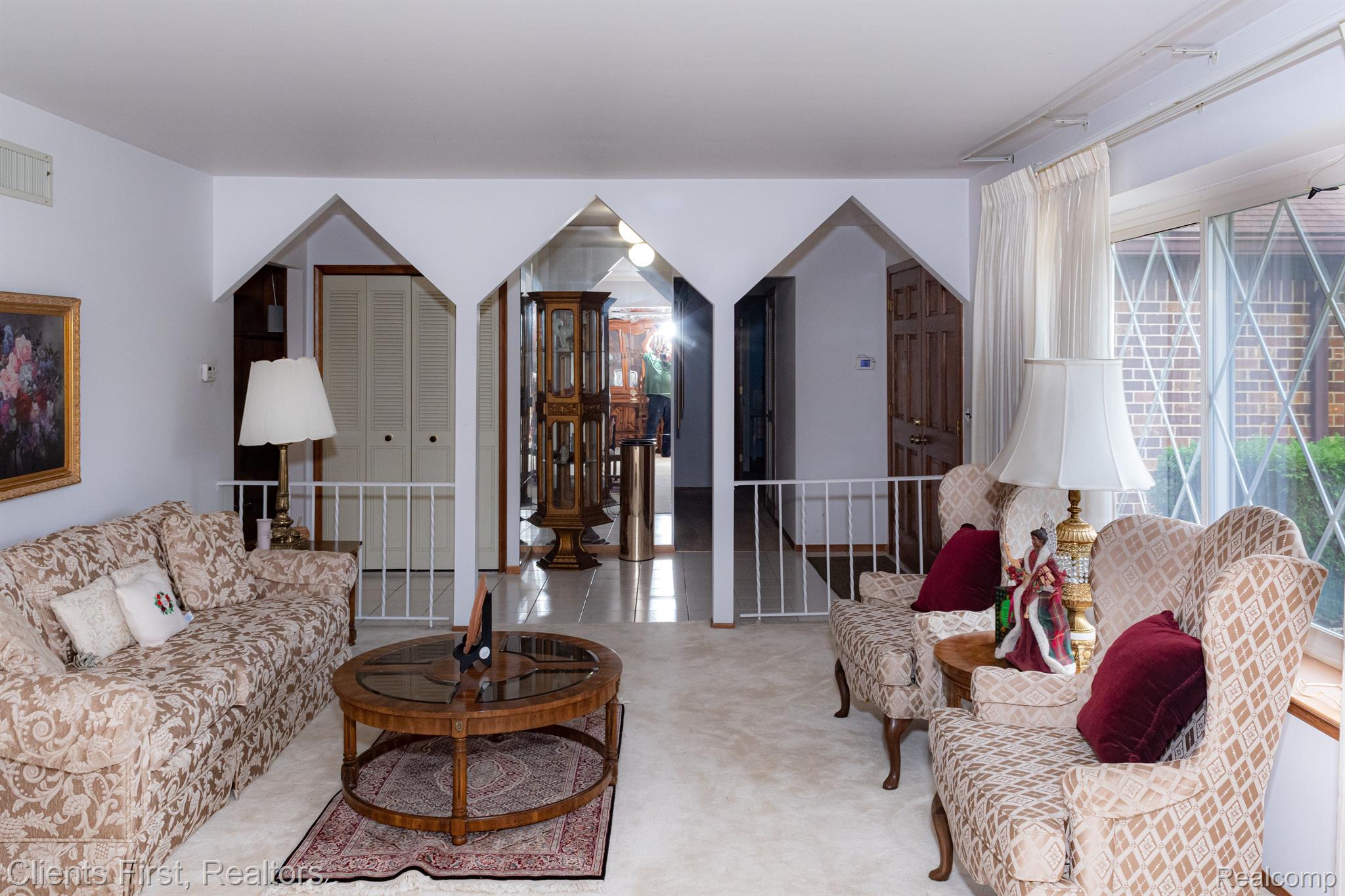 23000 Inkster Road Southfield, MI 48033 - Photo 3 of 24 Livingroom