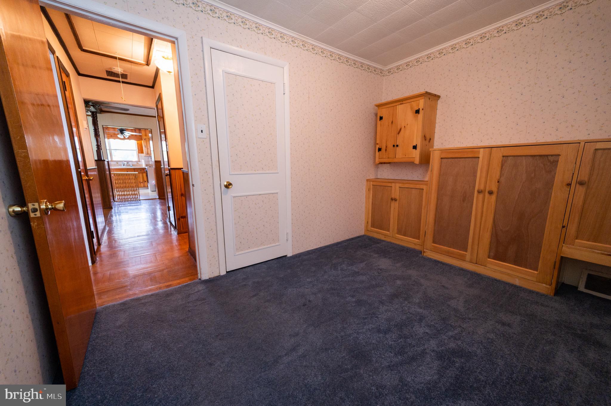 8 Warwick Road Stratford, NJ 08084 - Photo 14 of 34