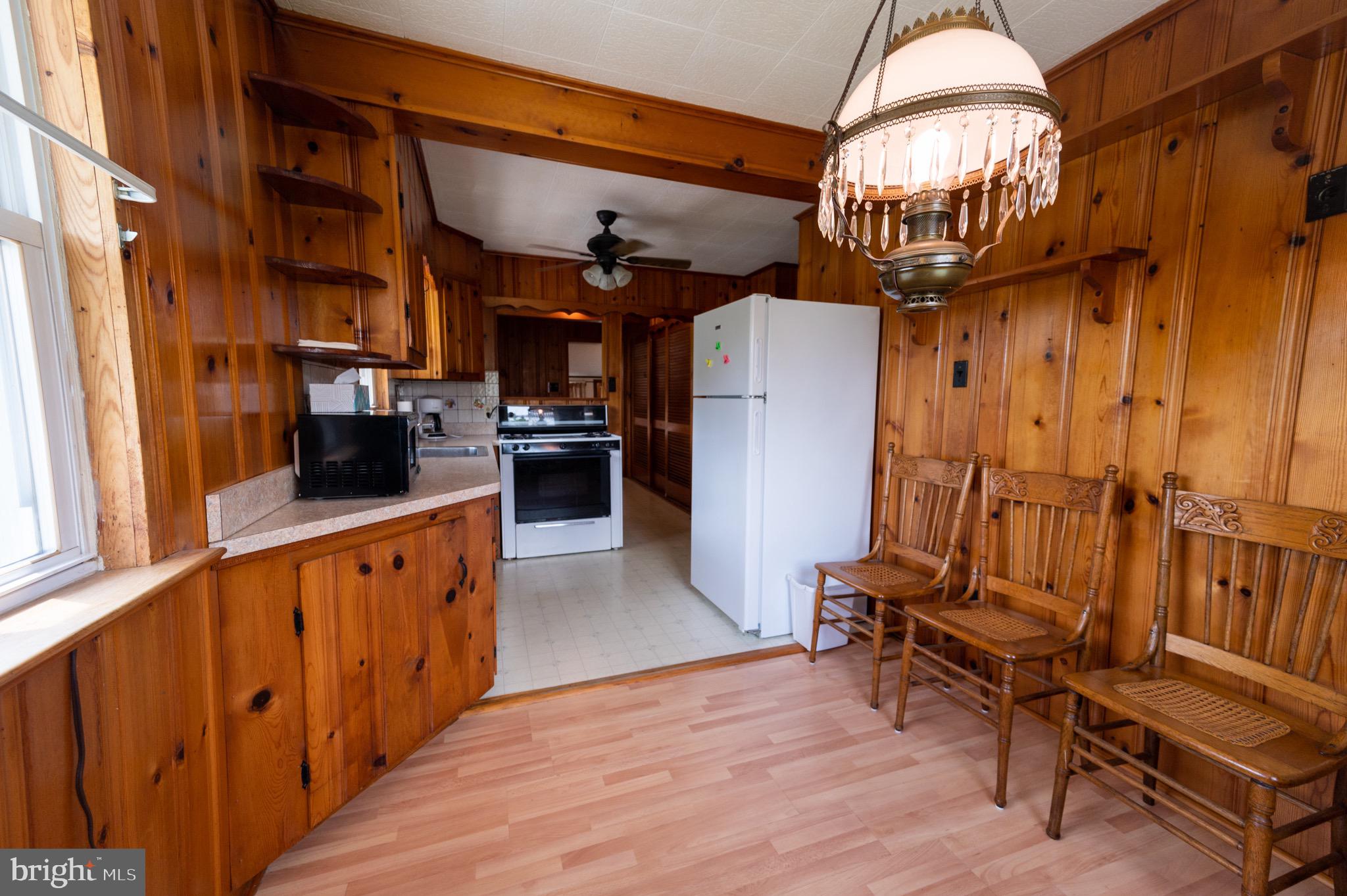 8 Warwick Road Stratford, NJ 08084 - Photo 17 of 34