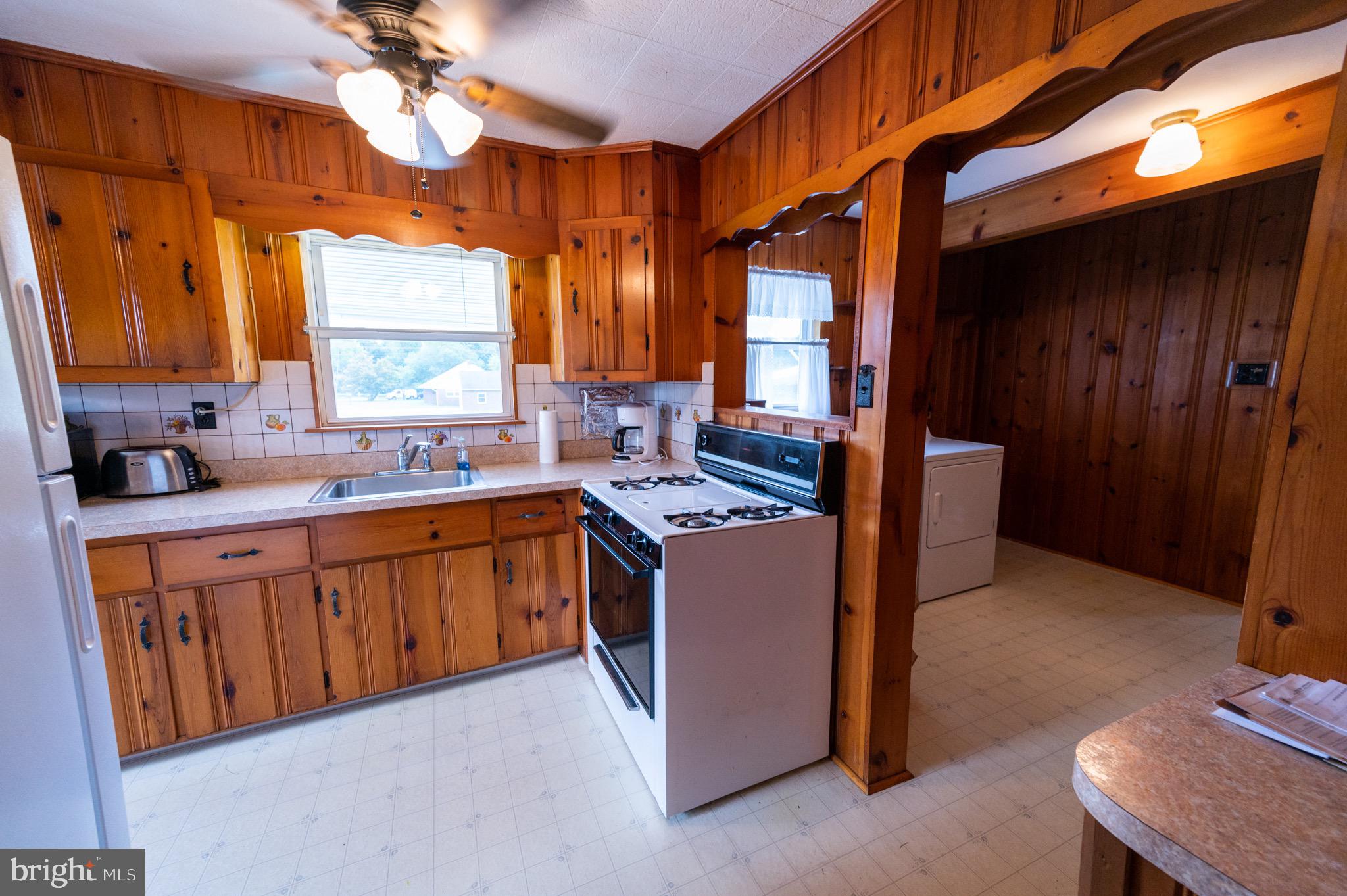 8 Warwick Road Stratford, NJ 08084 - Photo 18 of 34