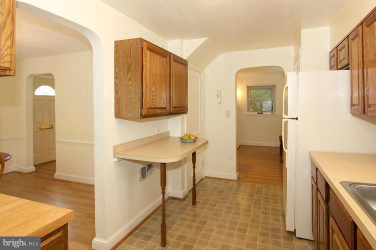 3 Lauer Terrace Silver Spring, MD 20901 - Photo 14 of 26 Kitchen