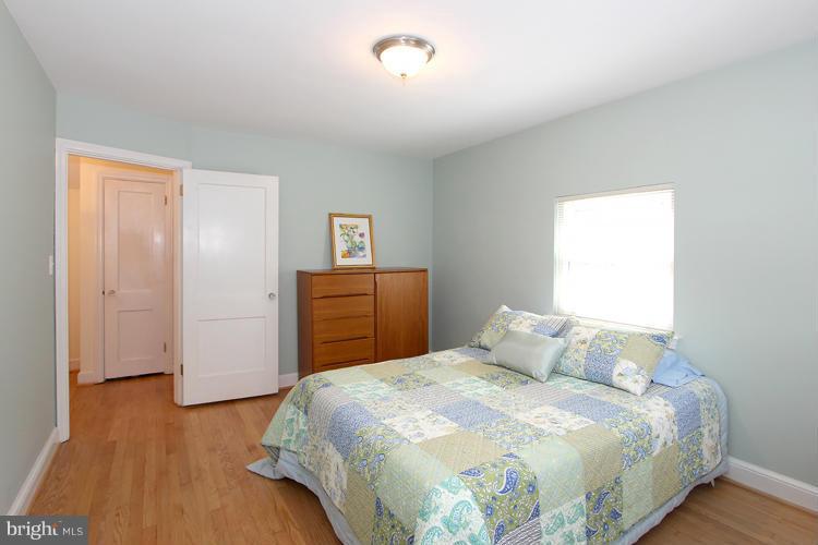 3 Lauer Terrace Silver Spring, MD 20901 - Photo 17 of 26 Bedroom (Master)