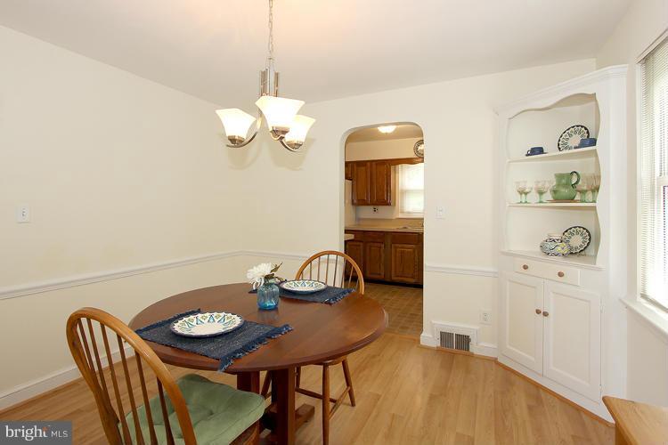 3 Lauer Terrace Silver Spring, MD 20901 - Photo 9 of 26 Dining Room
