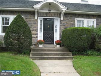 531 East Manoa Road Havertown, PA 19083 - Photo 2 of 4 Exterior Front
