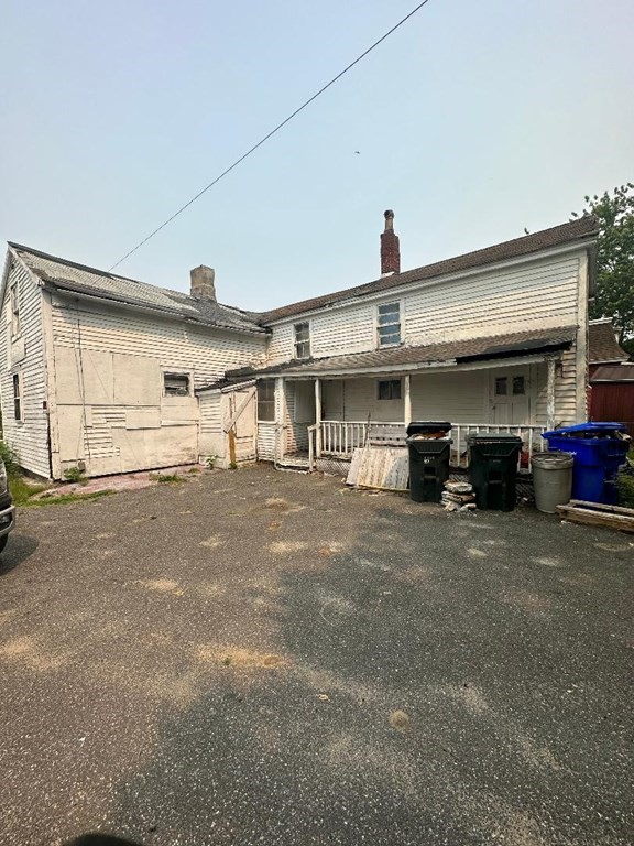 a view of parking area