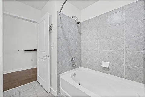 $285,000 | 250 Pharr Road Northeast, Unit 1304, Atlanta, GA 30305