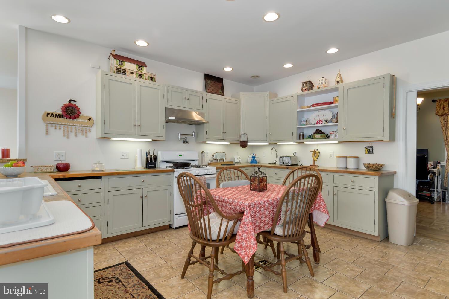 7537 Quaker Neck Road Chestertown, MD 21620 - Photo 15 of 42 Kitchen