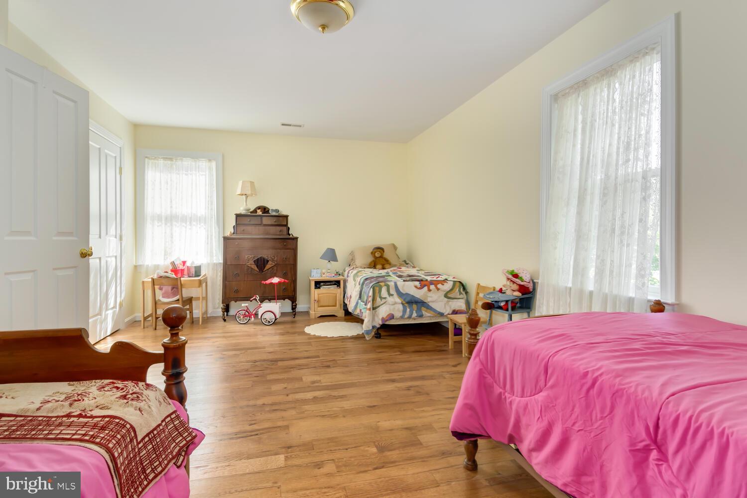 7537 Quaker Neck Road Chestertown, MD 21620 - Photo 24 of 42 Large upstairs bedroom
