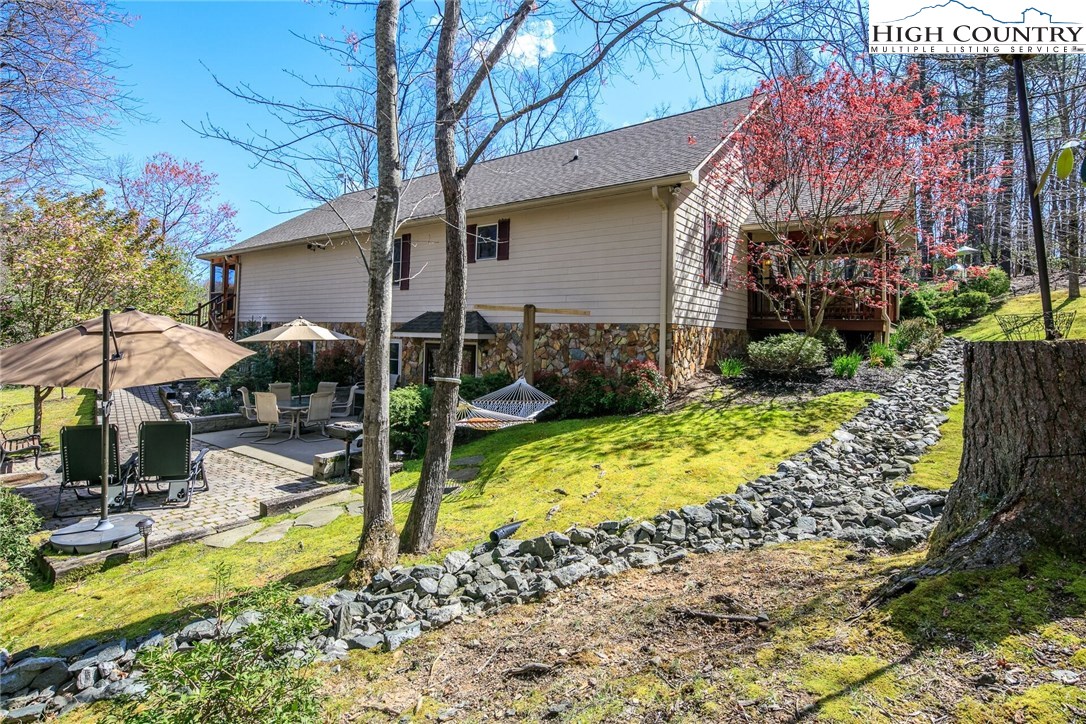 245 Hawk Ridge Road Deep Gap, NC 28618 - Photo 3 of 50 Gallery Image 3