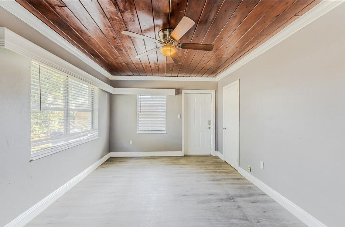112 West 34th Street, Unit 1 2 Riviera Beach, FL 33404 - Photo 25 of 42 Living Room - Unit 2