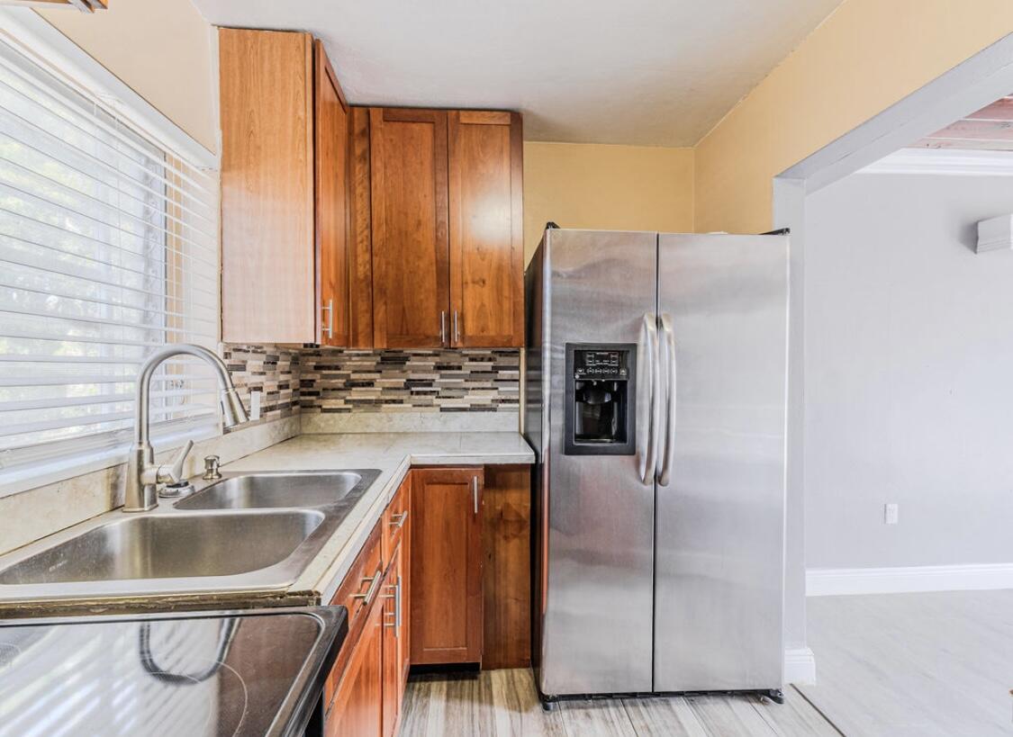 112 West 34th Street, Unit 1 2 Riviera Beach, FL 33404 - Photo 27 of 42 Kitchen - Unit 2