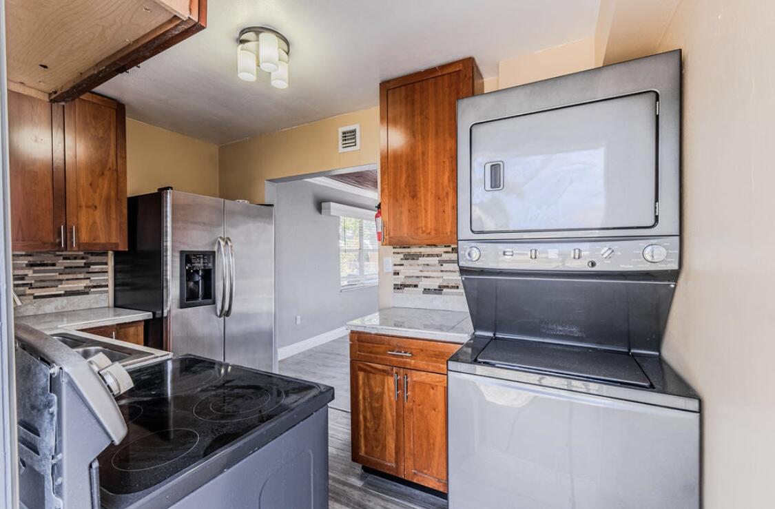 112 West 34th Street, Unit 1 2 Riviera Beach, FL 33404 - Photo 28 of 42 Kitchen - Unit 2