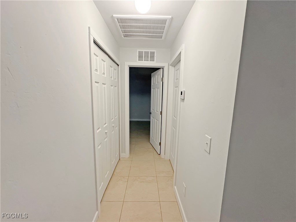 210 Manatee Street Fort Myers, FL 33913 - Photo 11 of 27 a view of a hallway