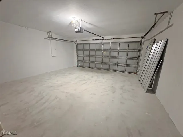 $1,799 | 210 Manatee Street, Fort Myers, FL 33913