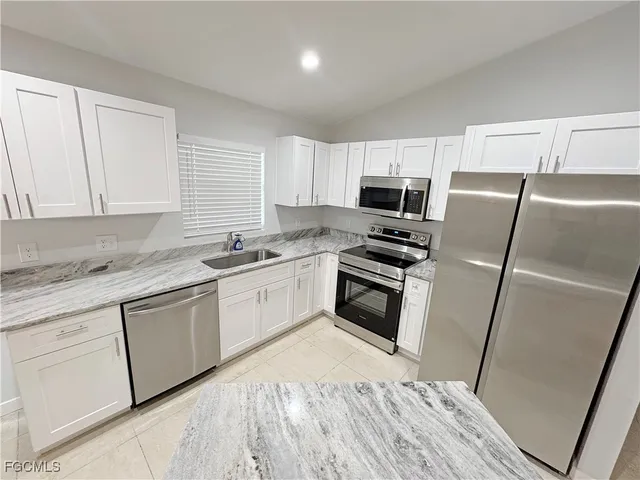 $1,799 | 210 Manatee Street, Fort Myers, FL 33913