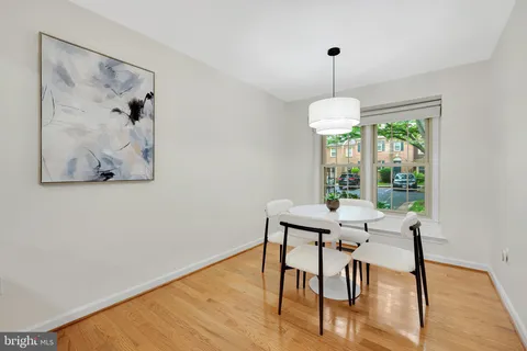 $934,950 | 11402 Empire Lane, Rockville, MD 20852