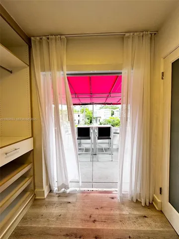 $20,000 | 3470 Sheridan Avenue, Miami Beach, FL 33140