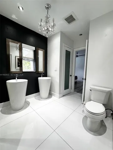 $20,000 | 3470 Sheridan Avenue, Miami Beach, FL 33140