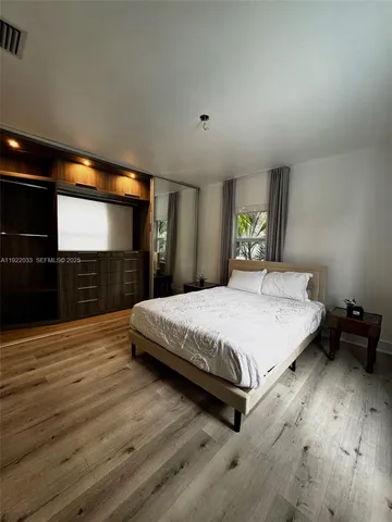 $20,000 | 3470 Sheridan Avenue, Miami Beach, FL 33140