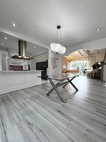 $20,000 | 3470 Sheridan Avenue, Miami Beach, FL 33140