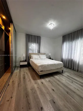 $14,000 | 3470 Sheridan Avenue, Miami Beach, FL 33140