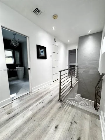 $20,000 | 3470 Sheridan Avenue, Miami Beach, FL 33140