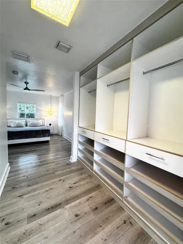 $20,000 | 3470 Sheridan Avenue, Miami Beach, FL 33140