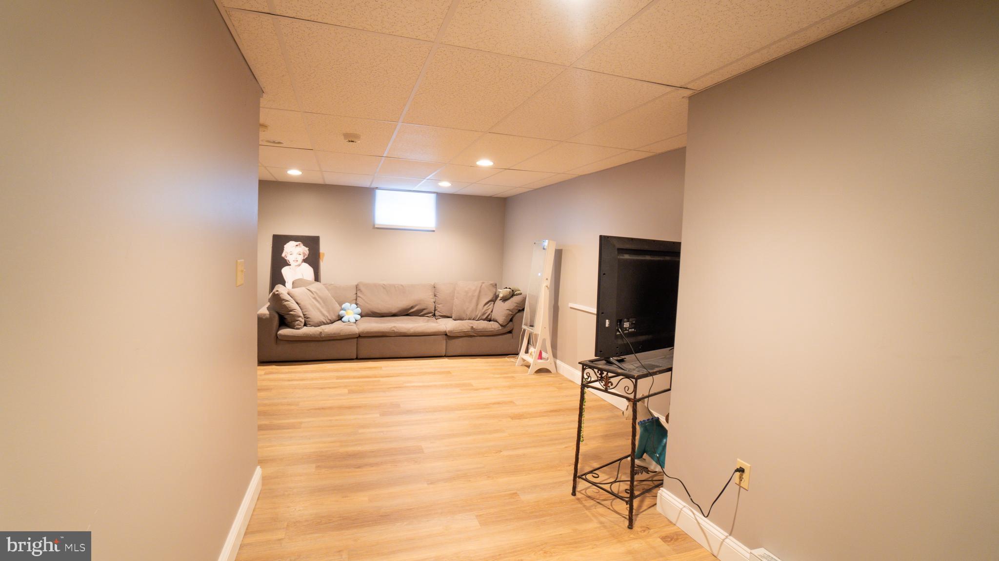 1042 Country Club Road Camp Hill, PA 17011 - Photo 33 of 41 a view of a living room and kitchen