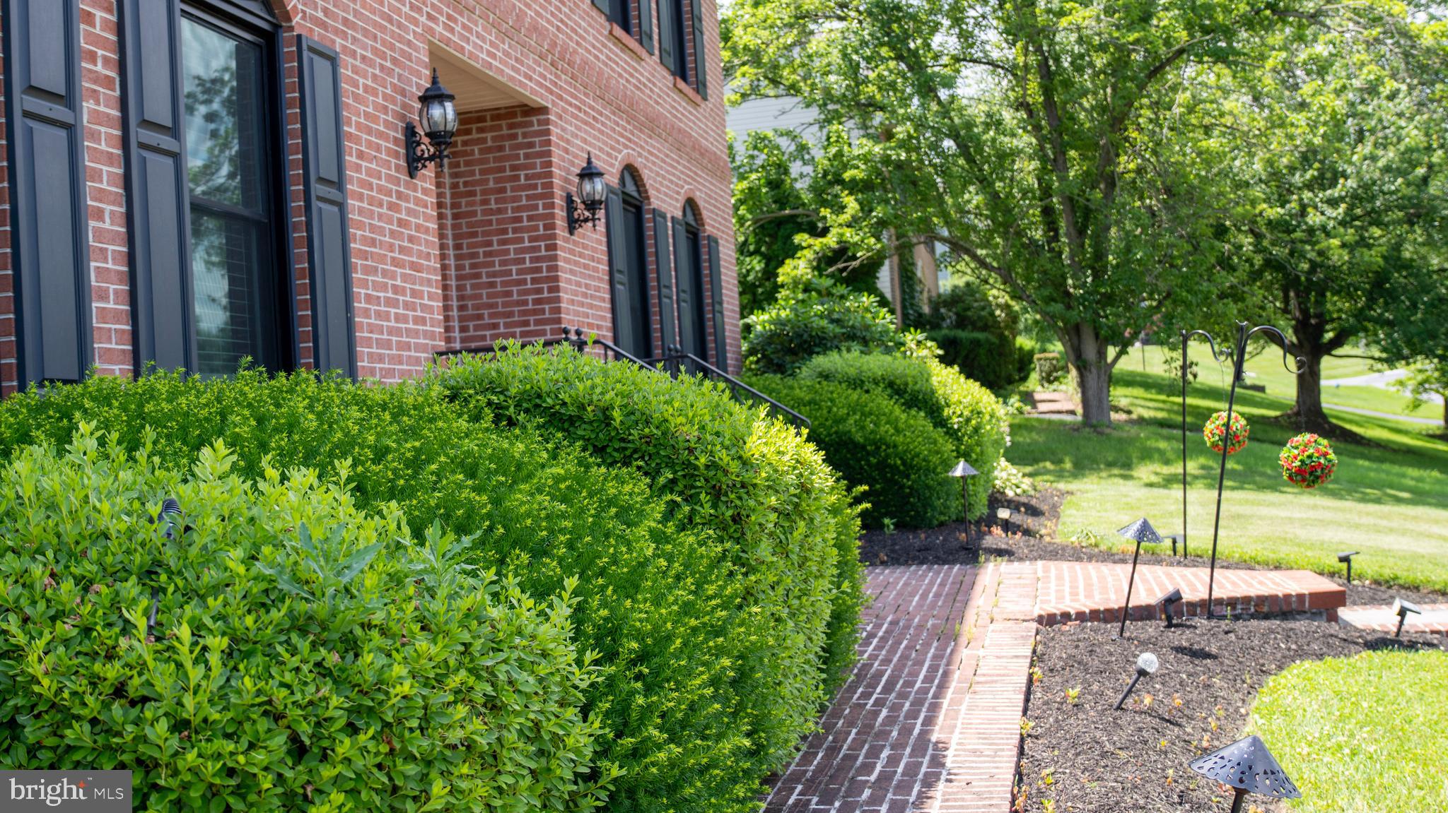 1042 Country Club Road Camp Hill, PA 17011 - Photo 4 of 41 a view of a backyard with garden