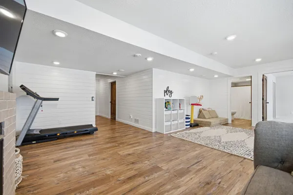 $525,000 | 7017 Martin Farms Avenue Northeast, Elk River, MN 55330