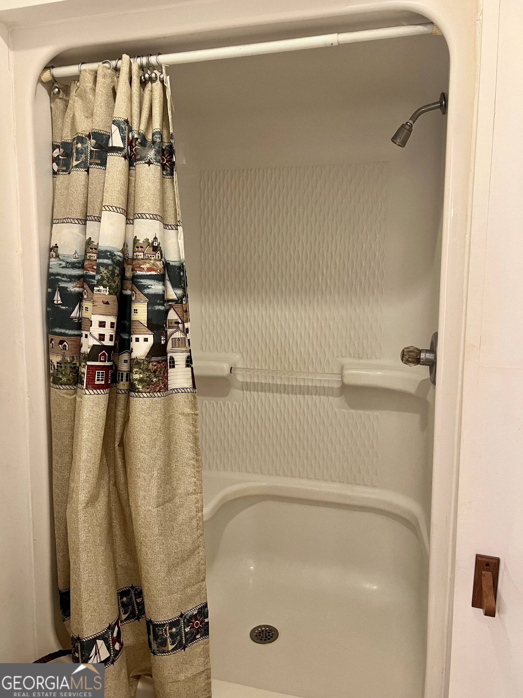 238 Wilson Woodard Road Eastman, GA 31023 - Photo 63 of 107 Master Bath