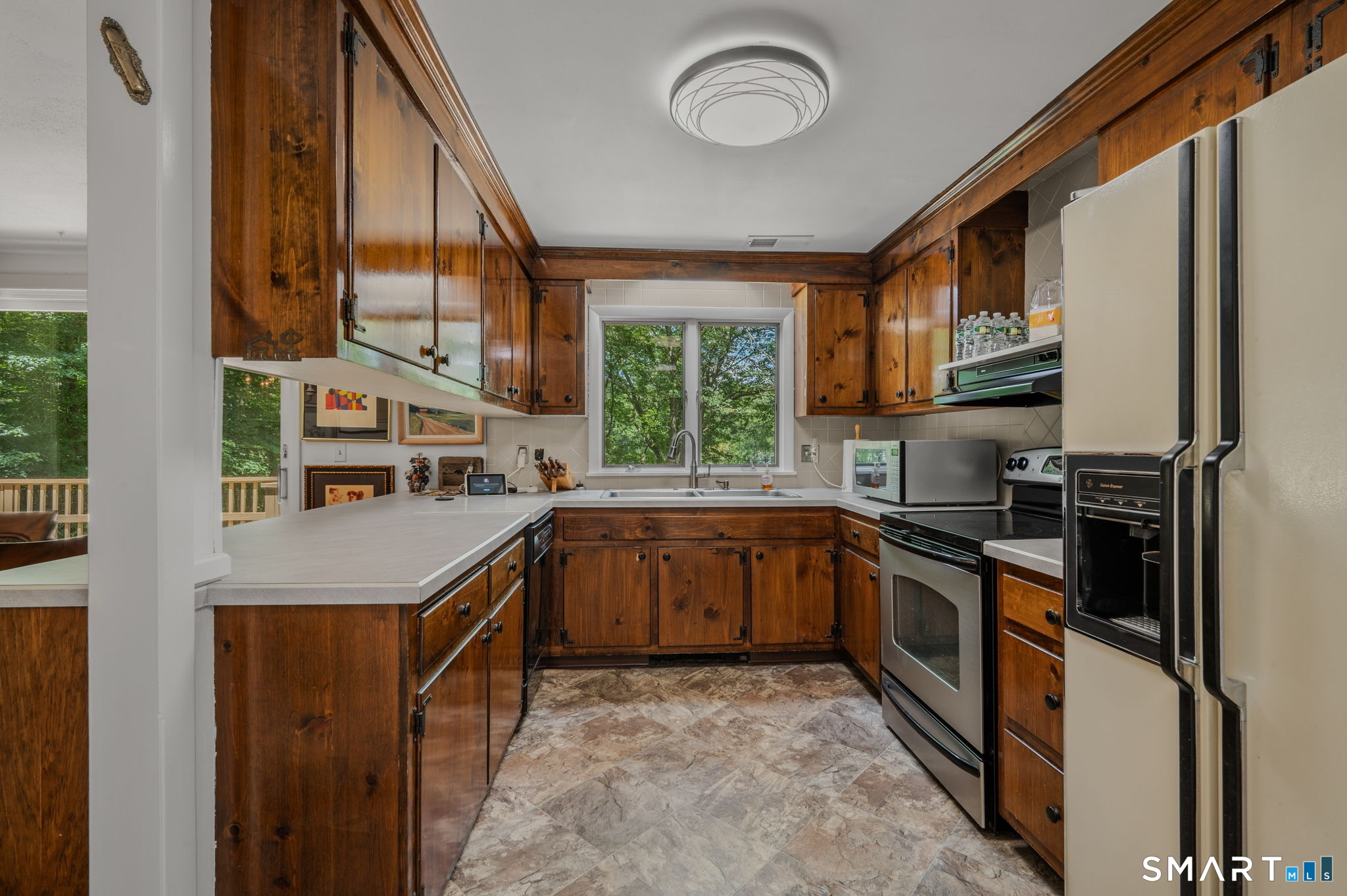 13 Mill Road Essex, CT 06426 - Photo 12 of 37