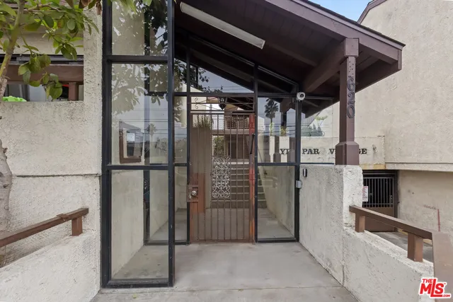 a view of a storage & utility room