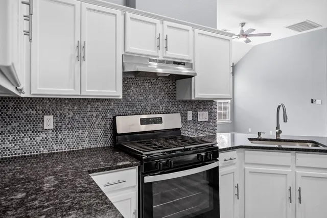 $1,850 | 1214 Vargas Road, Unit A, Austin, TX 78741