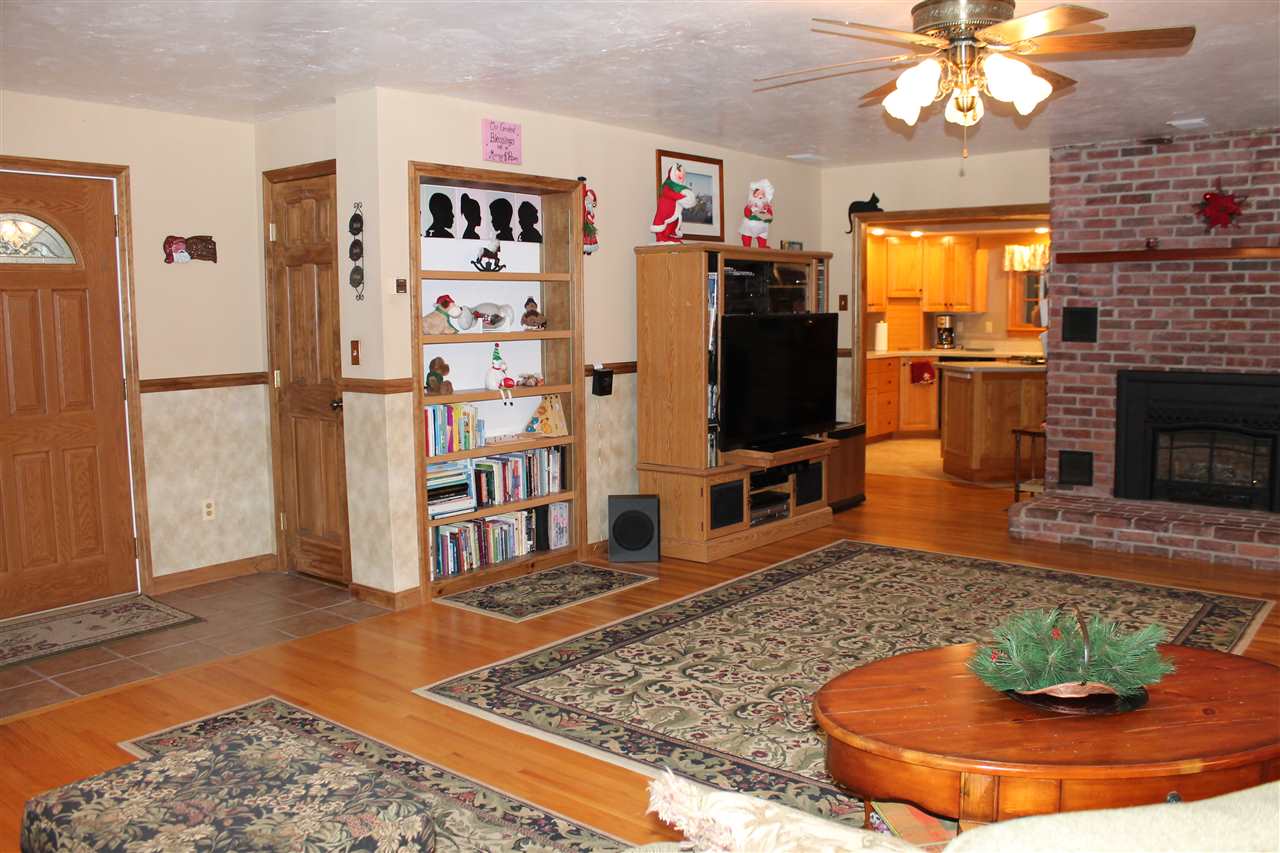 130 Center Hill Road Epsom, NH 03234 - Photo 3 of 29