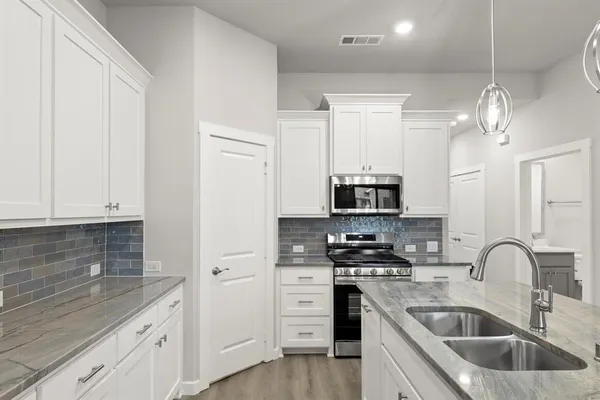 $355,900 | 650 Oakridge Drive, Wylie, TX 75098