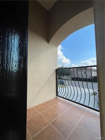 a view of an outdoor space