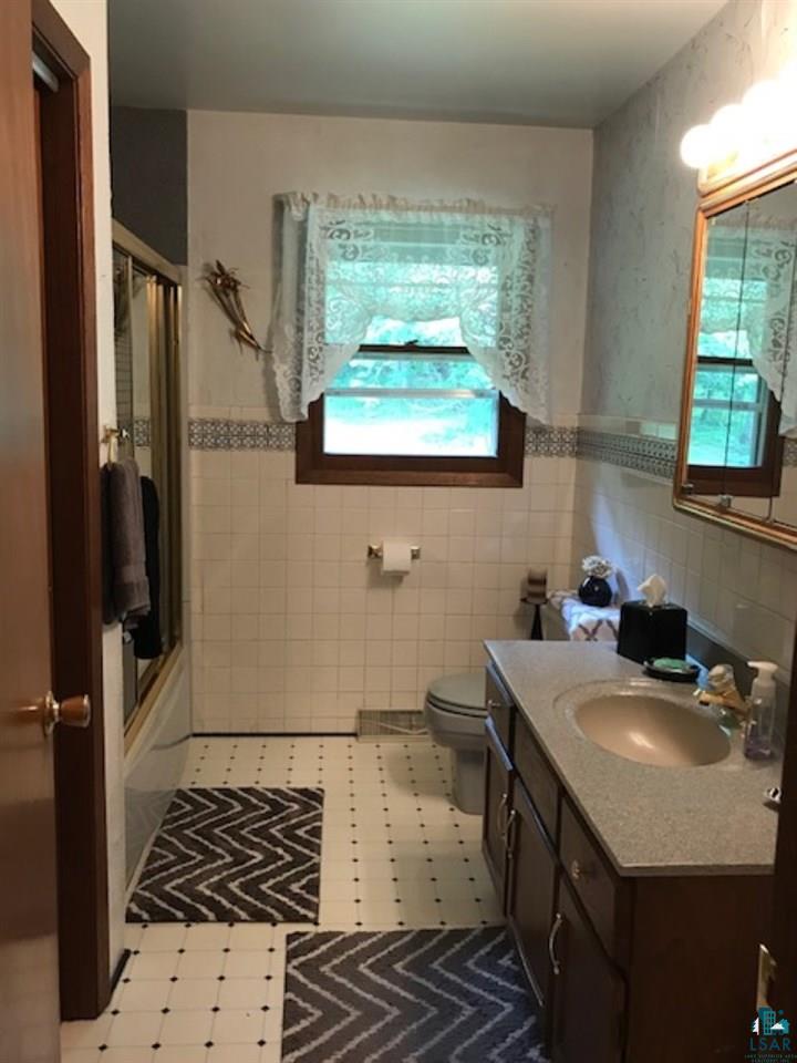 6151 Lakewood Road Duluth, MN 55804 - Photo 15 of 24 Full Bath