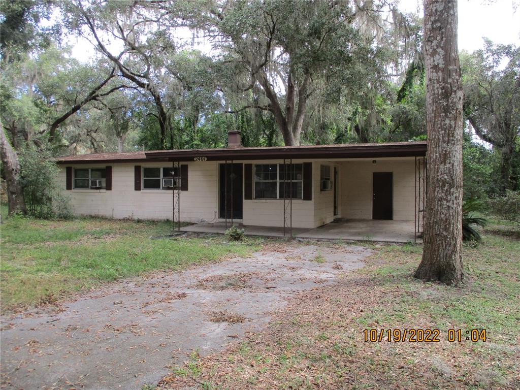 2401 North C 470, Lake Panasoffkee, FL 33538 Compass