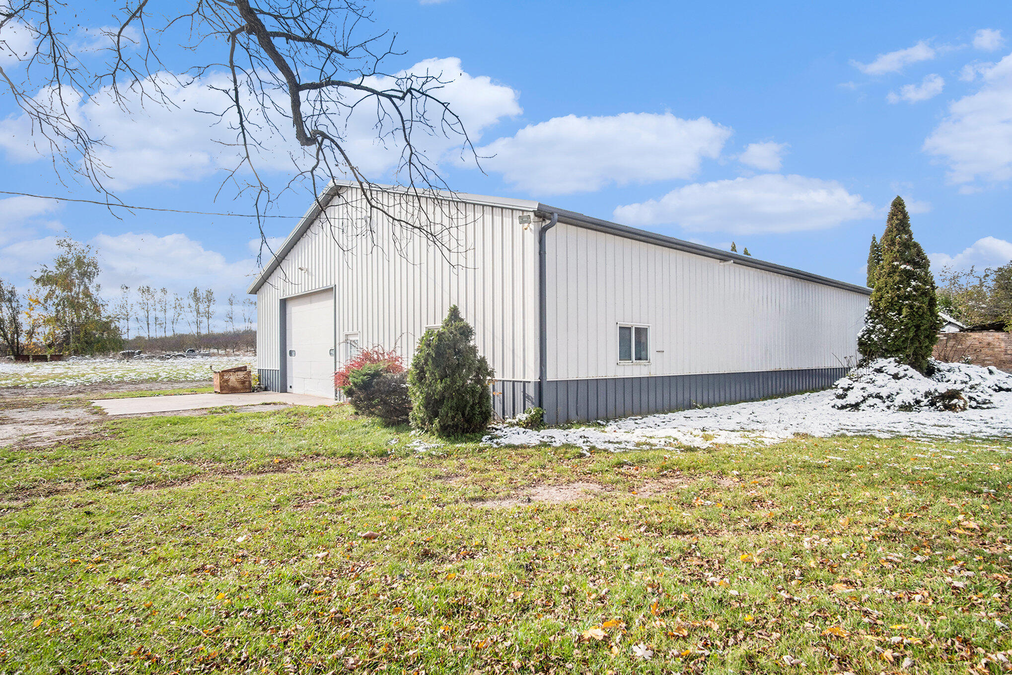 3115 West Kinney Road Ludington, MI 49431 - Photo 7 of 52 037_dsc09294